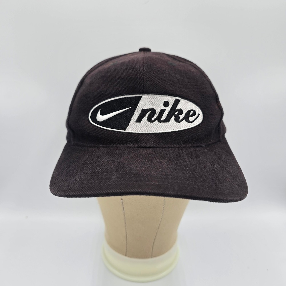Vintage Nike Black Hat Embroidered Oval Script Faded Y2K Retro Logo Snapback